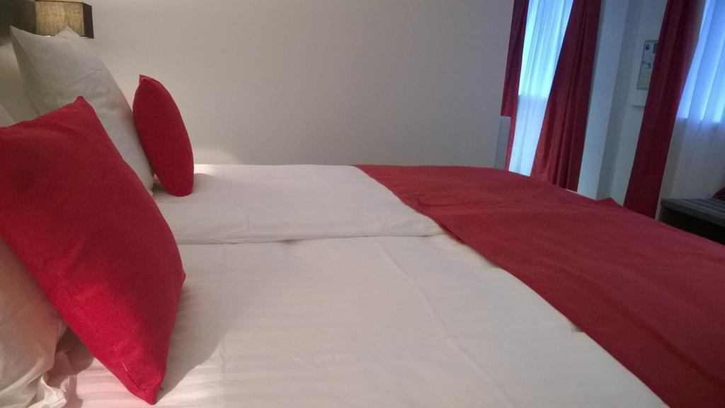 Hotel Cour Du Tonnelier Bouxwiller  Pokój zdjęcie